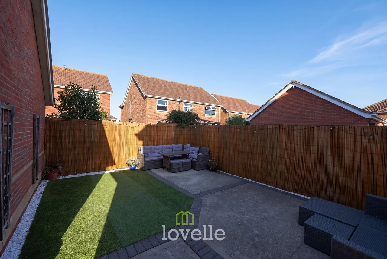 Roladan Close, New Waltham, DN36, photo 26