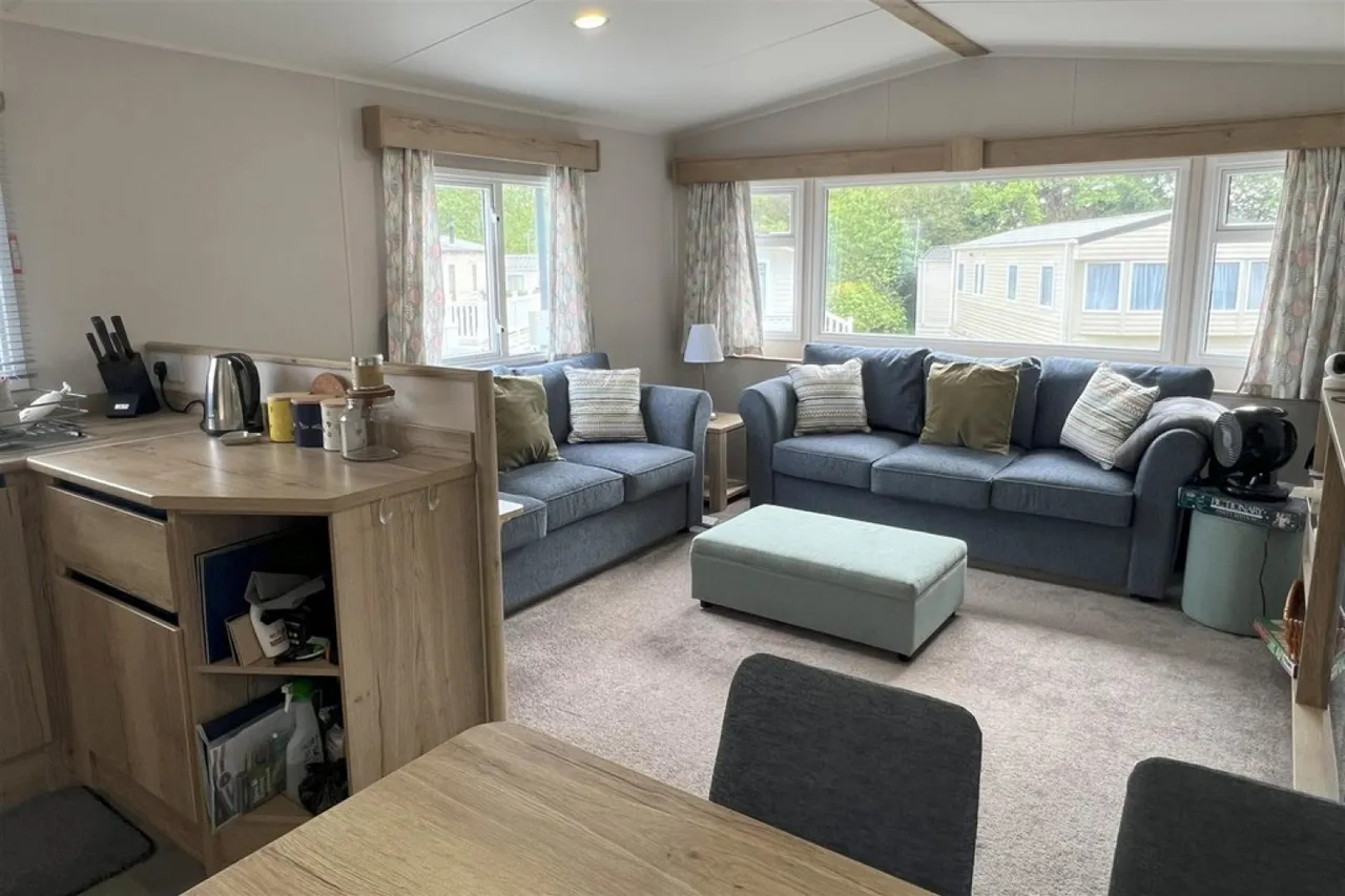 Oakdene Forest Holiday Park, St. Leonards, Ringwood, photo 4