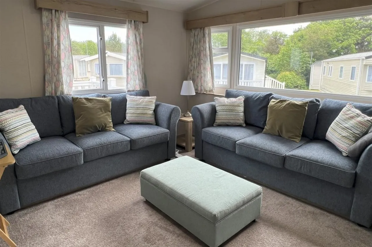 Oakdene Forest Holiday Park, St. Leonards, Ringwood, photo 6