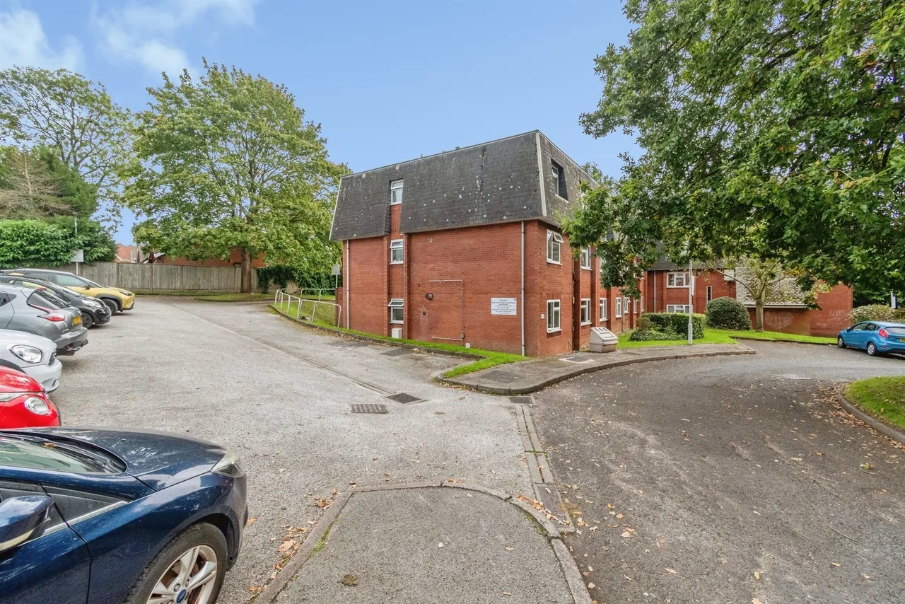 New Penkridge Road, Cannock, WS11, photo 12