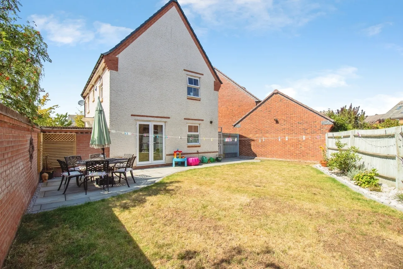 Clementine Walk, Coventry, West Midlands, CV3, photo 16