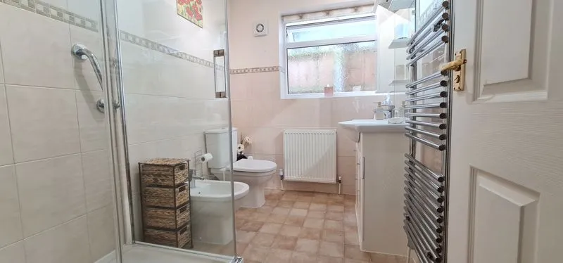 Eastwood Old Road, Leigh-On-Sea, Essex, SS9 4RS, photo 14