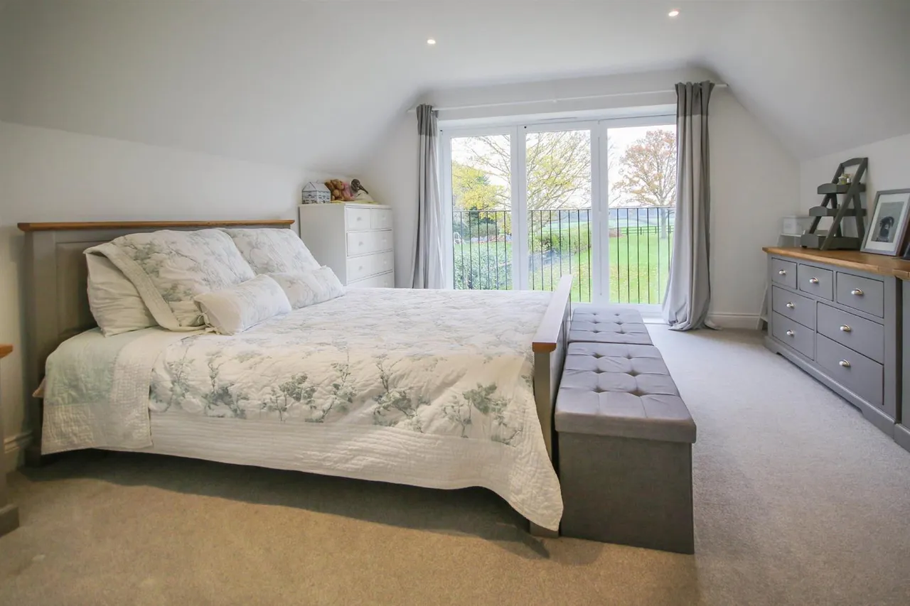 High Street, Cheveley, CB8, photo 18