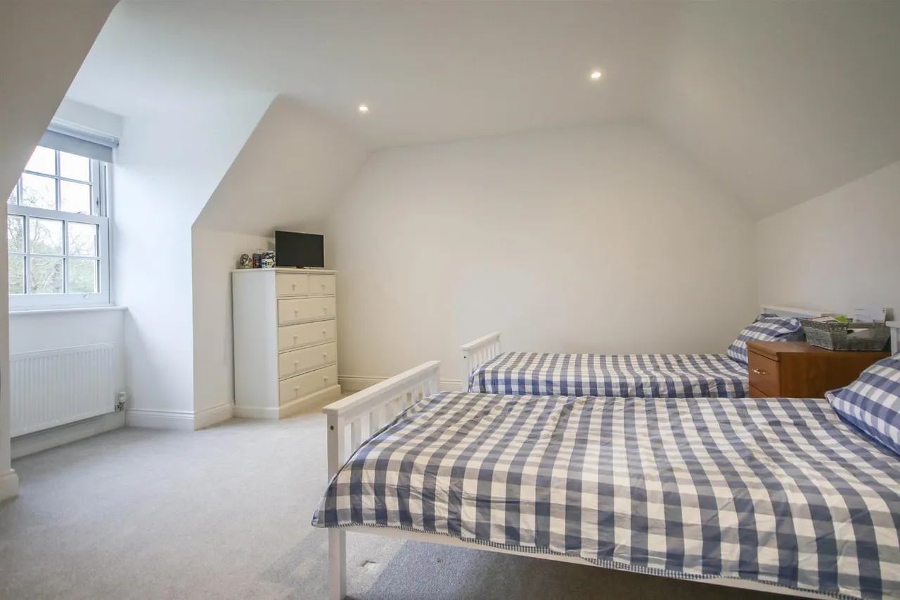 High Street, Cheveley, CB8, photo 20
