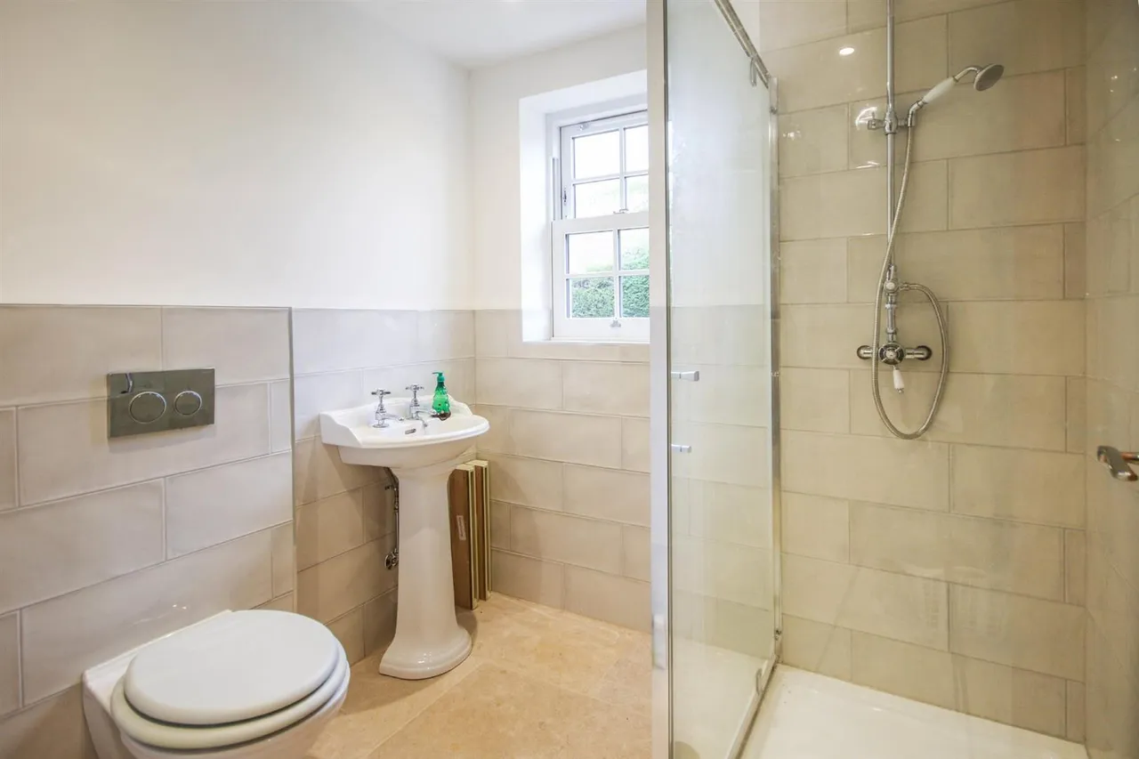 High Street, Cheveley, CB8, photo 24