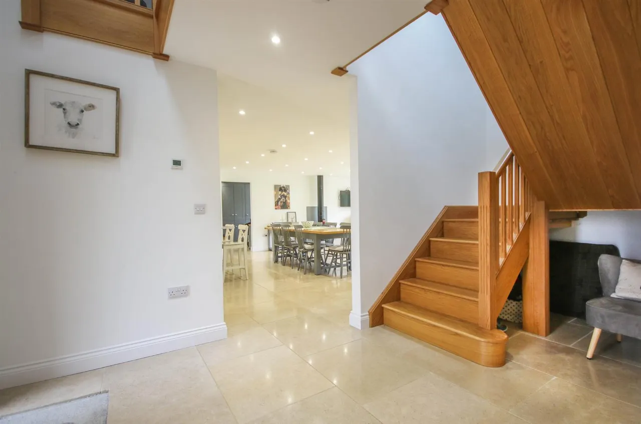 High Street, Cheveley, CB8, photo 10