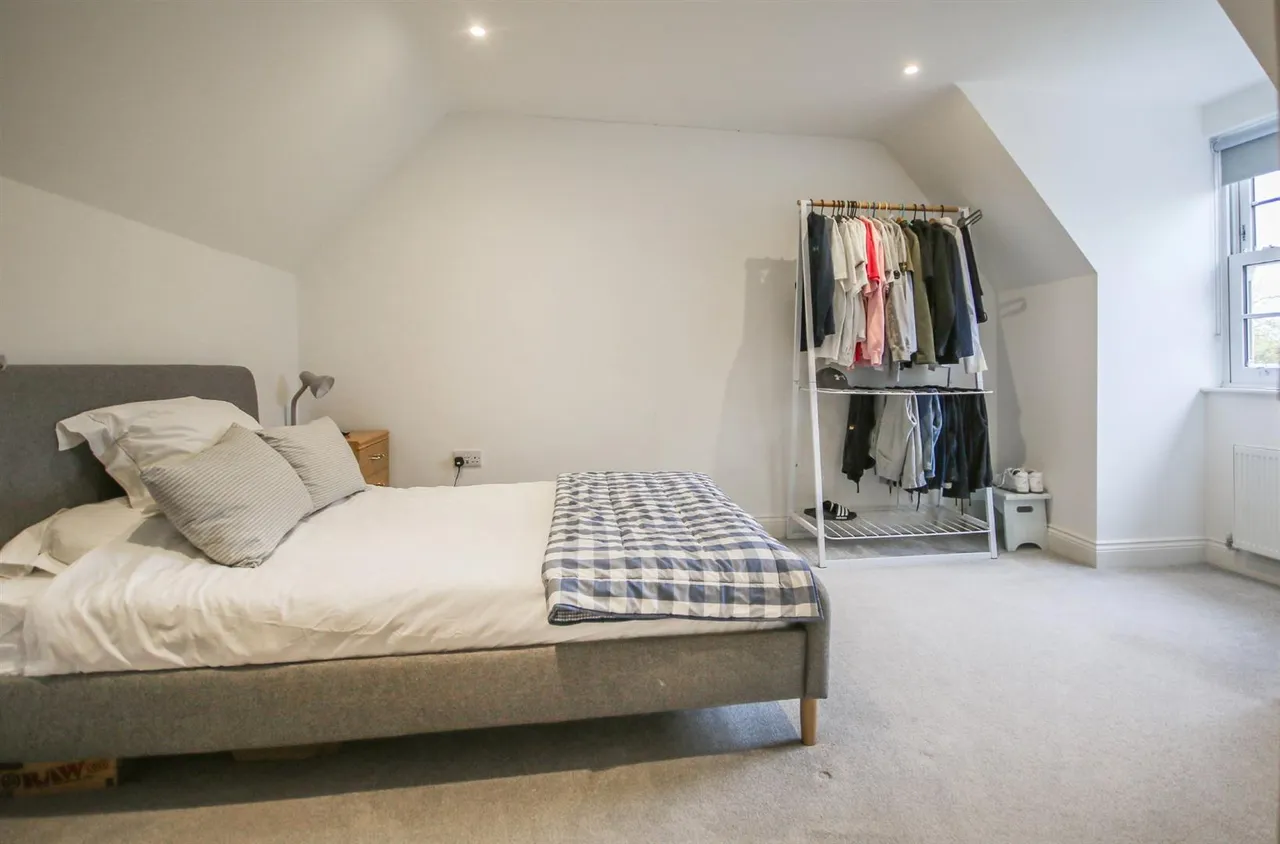 High Street, Cheveley, CB8, photo 21