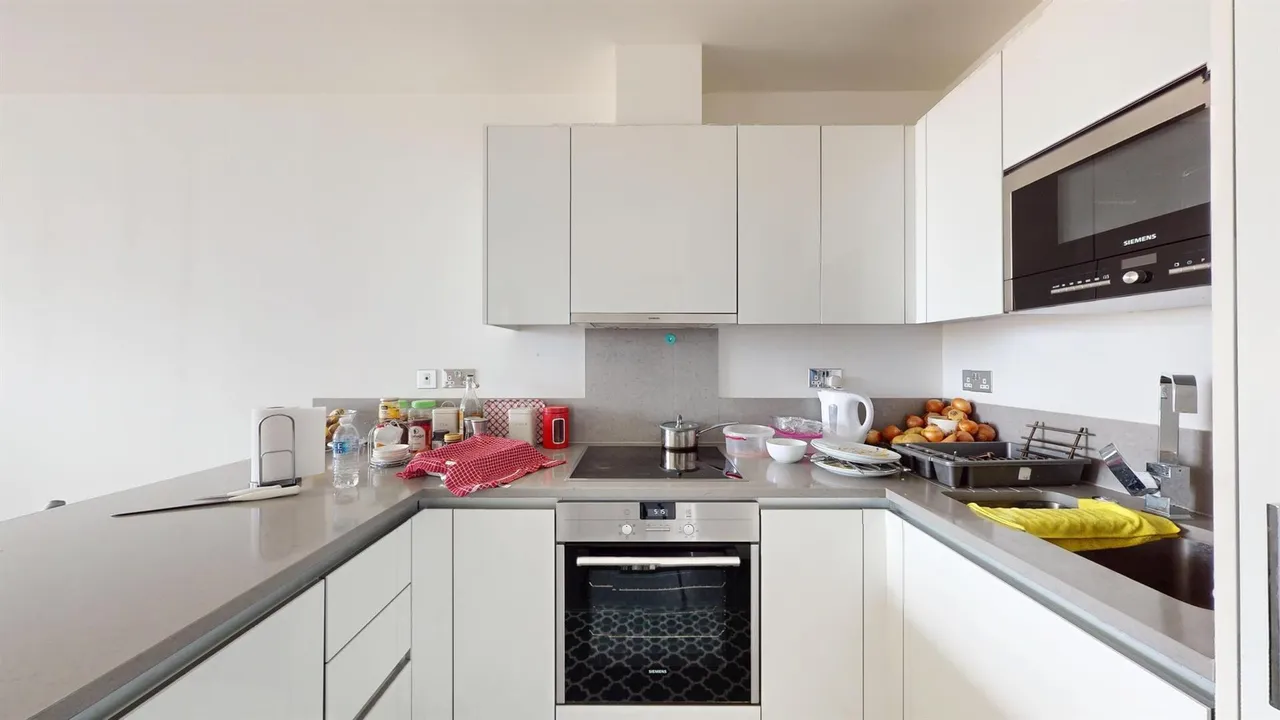 Longfield Avenue, London, W5, photo 6