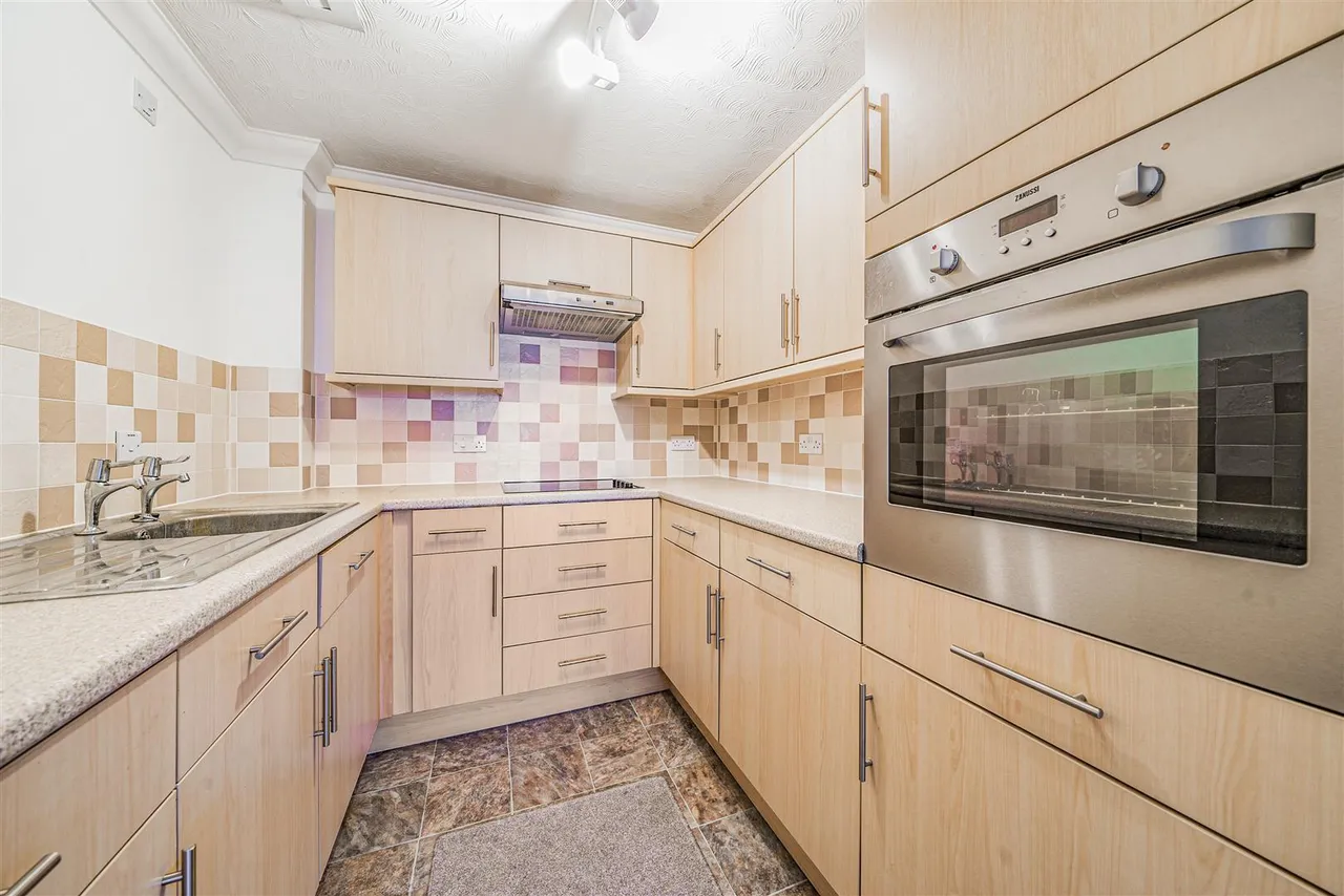East Street, Hythe, CT21, photo 5