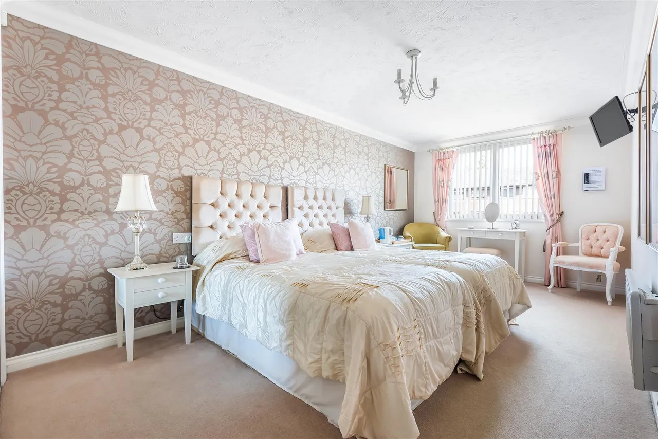 East Street, Hythe, CT21, photo 12