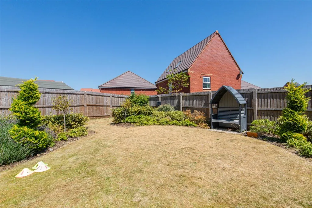 Blisworth Road, Barton Seagrave, photo 19