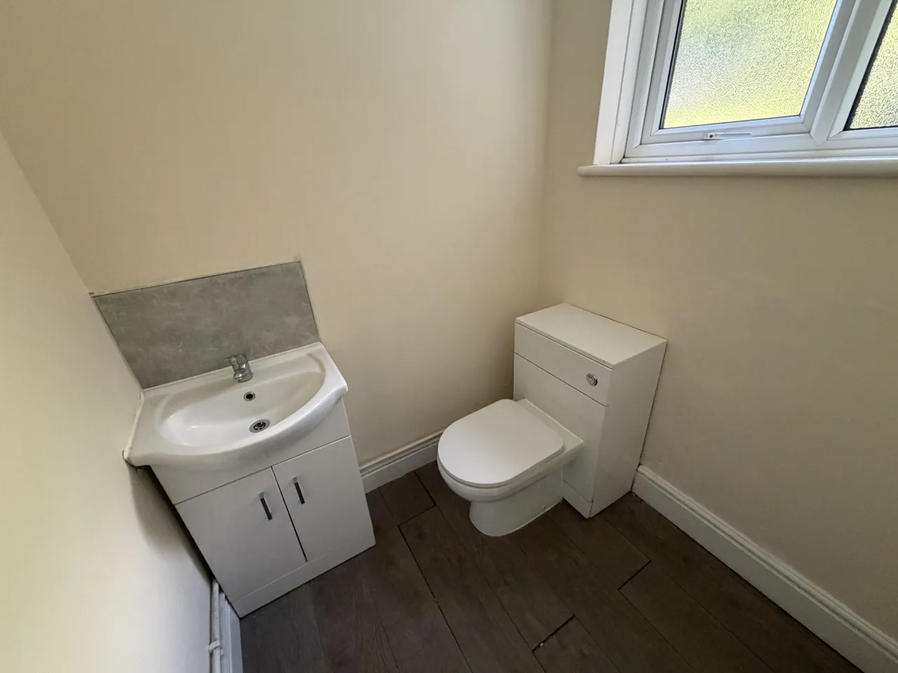 Stourton Avenue, Feltham, Tw13, photo 2