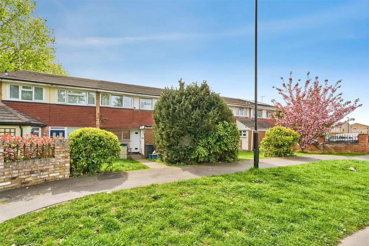 Stourton Avenue, Feltham, Tw13, photo 23