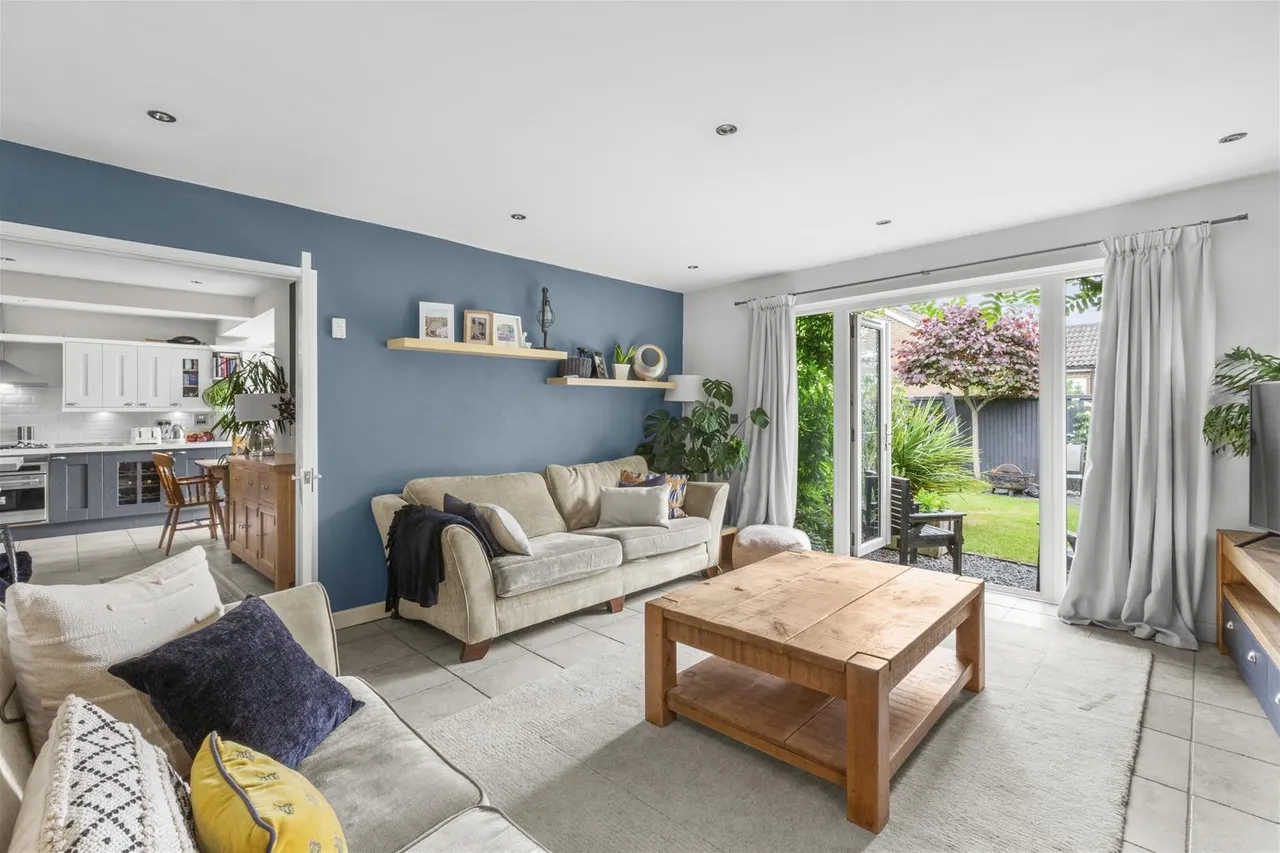 Limmer Lane, High Wycombe, HP12, photo 3