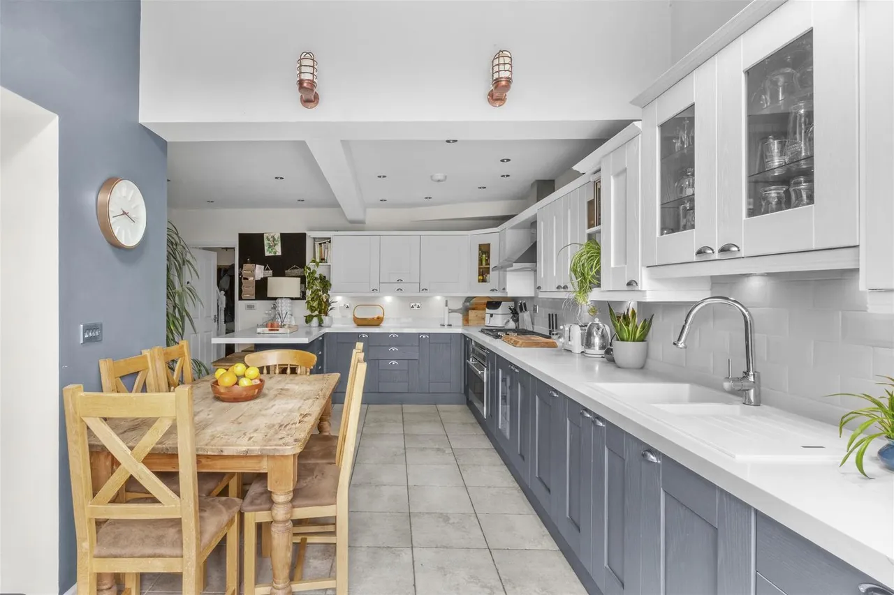 Limmer Lane, High Wycombe, HP12, photo 6