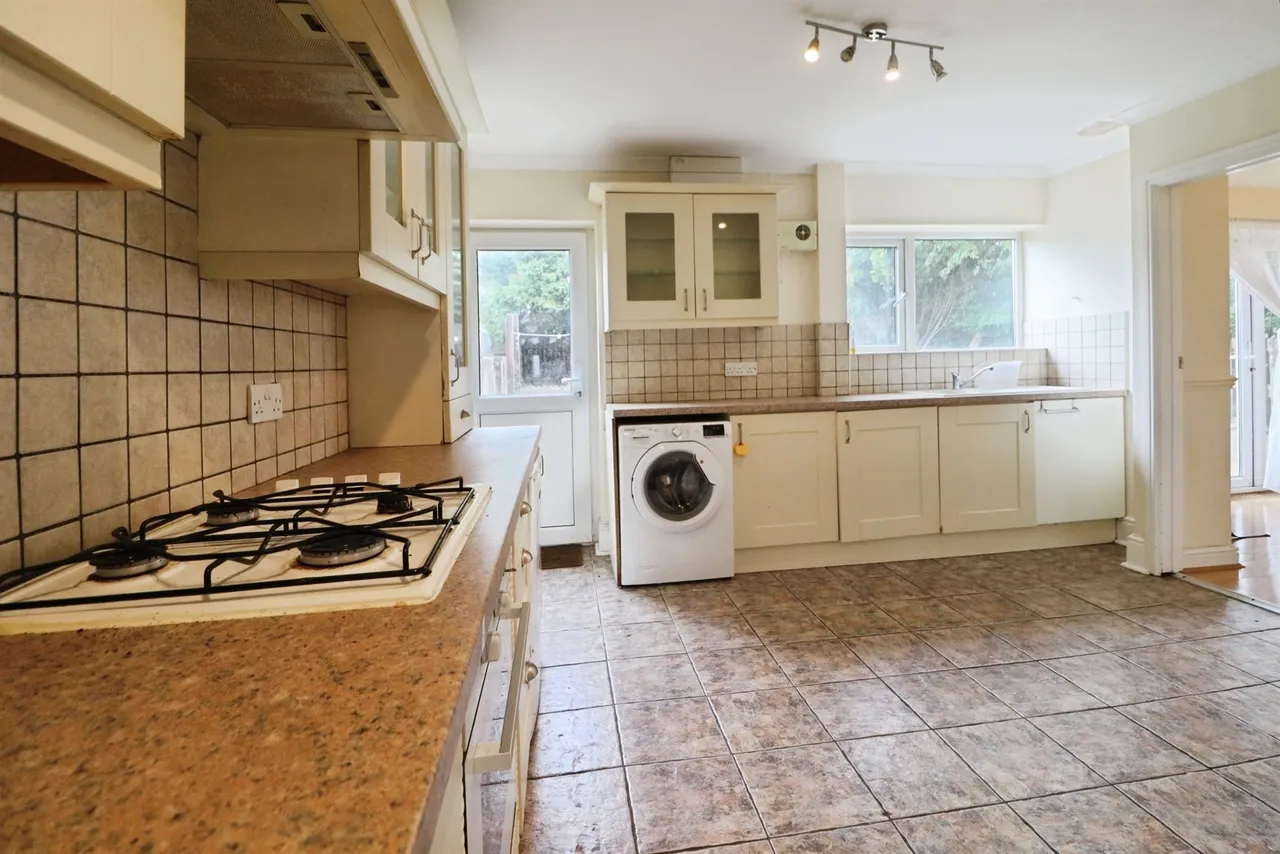 Taunton Avenue, Cardiff, CF3, photo 10