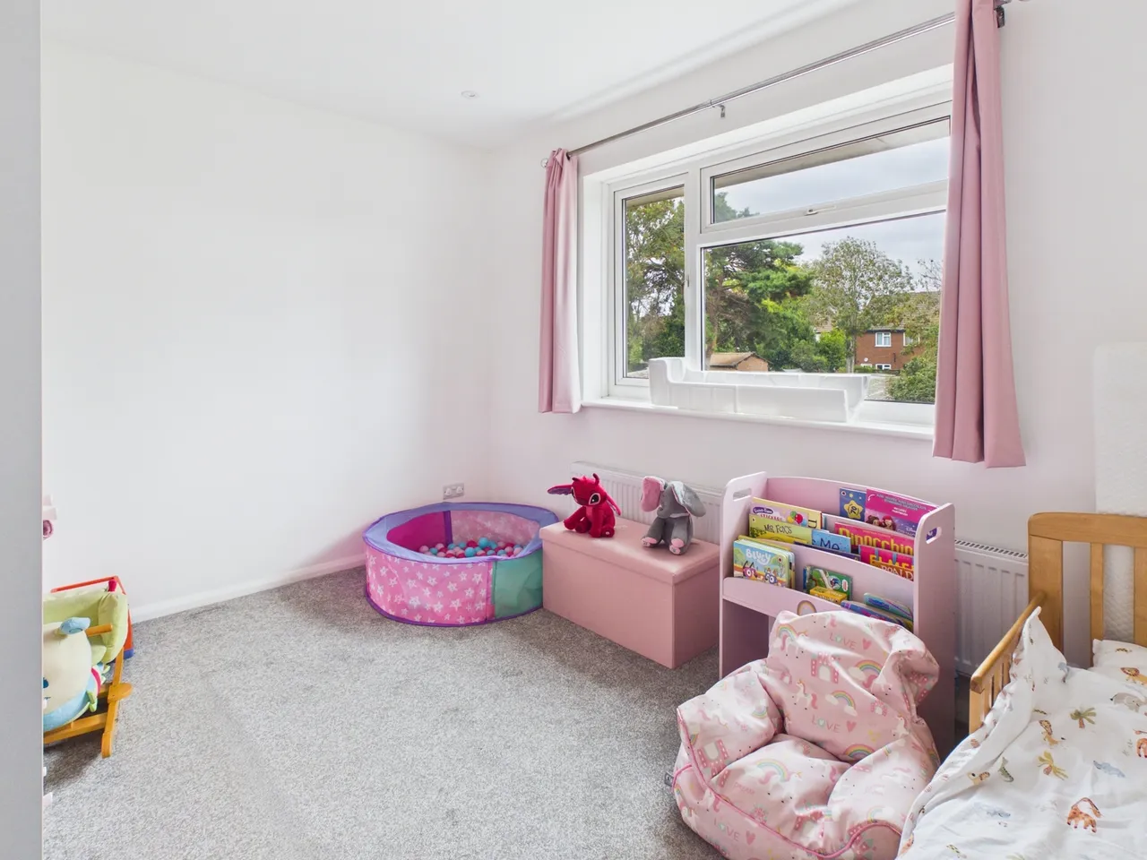 Ashford Crescent, Ashford, TW15, photo 6