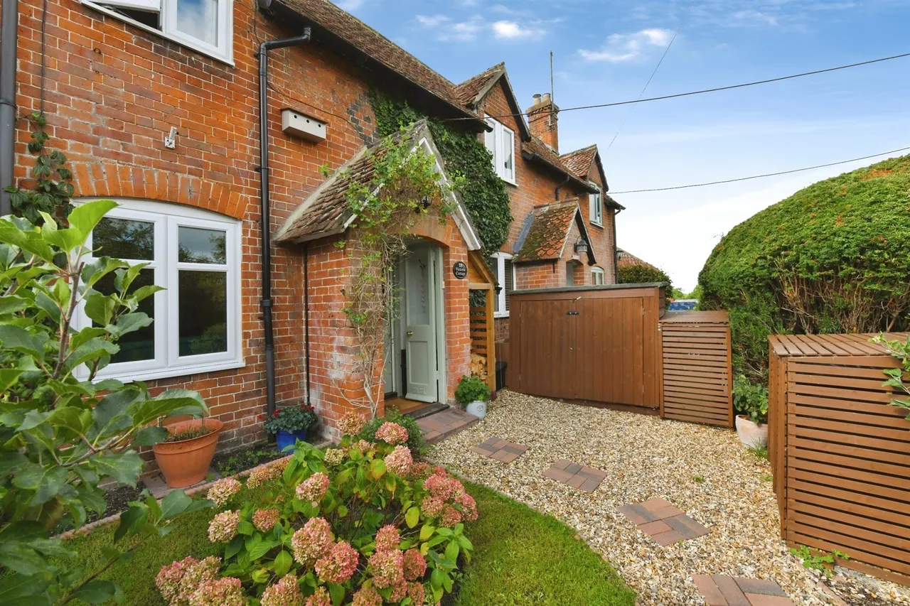 Court Lane, Bratton, BA13, photo 7