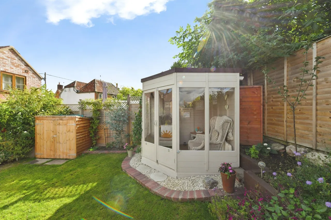 Court Lane, Bratton, BA13, photo 12