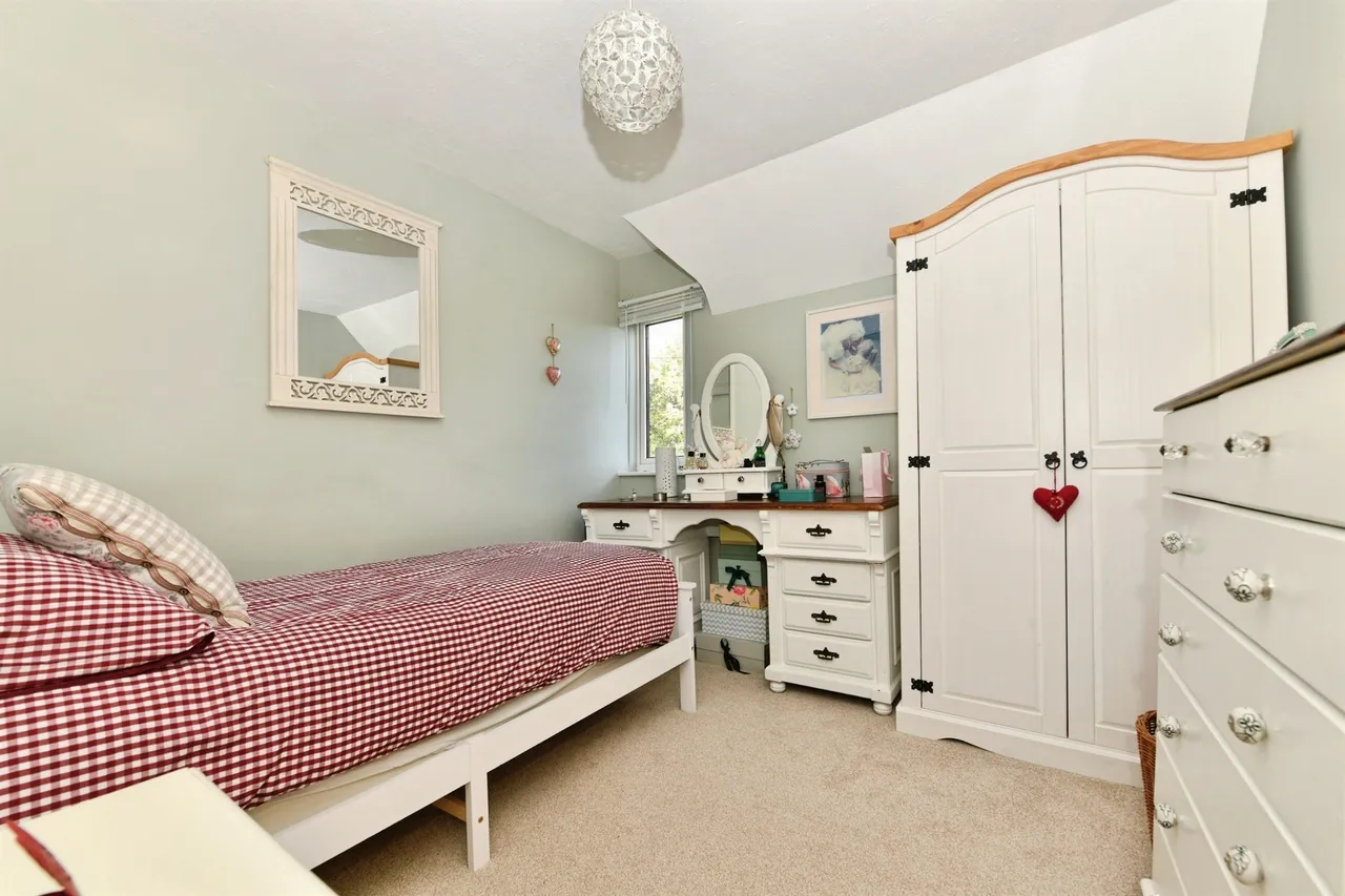 Court Lane, Bratton, BA13, photo 5