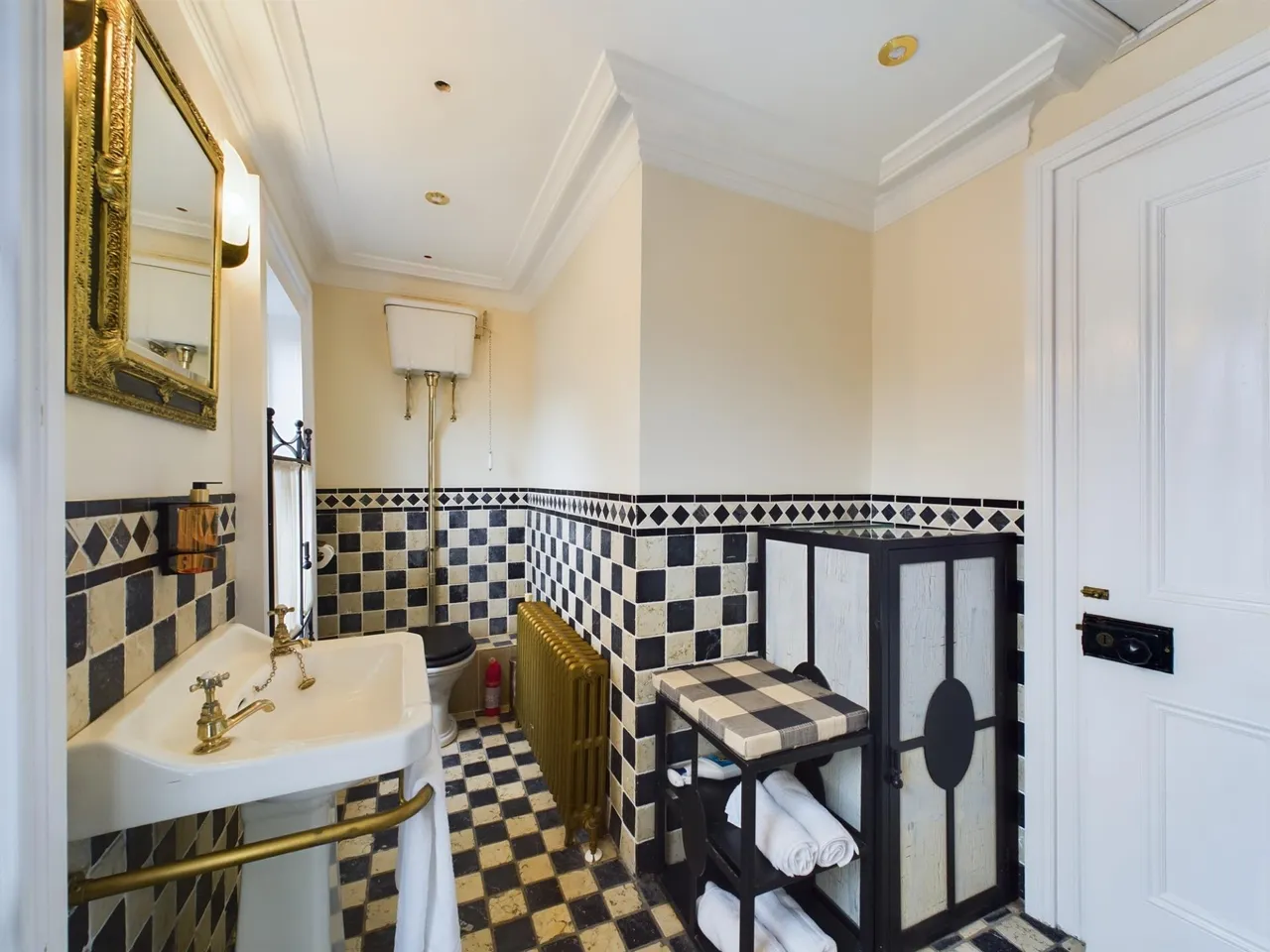 Upper Newtownards Road, Belfast, BT4, photo 22
