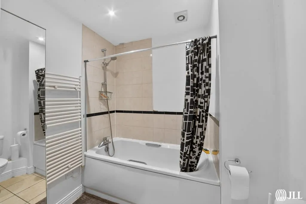 Gerry Raffles Square, Stratford, E15, photo 7