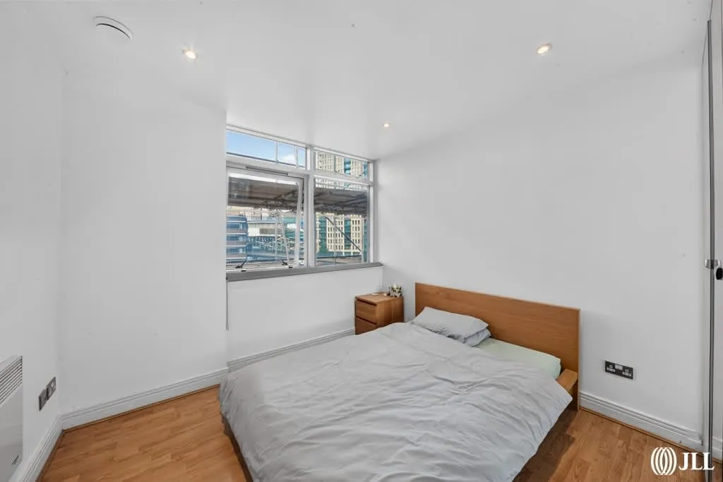 Gerry Raffles Square, Stratford, E15, photo 4