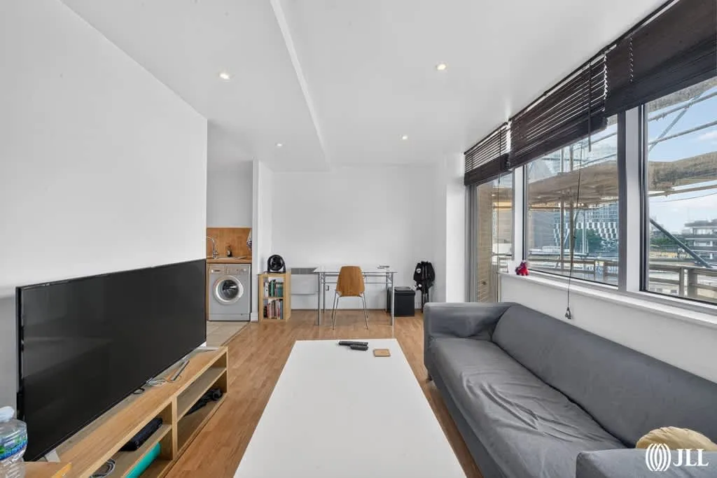 Gerry Raffles Square, Stratford, E15, photo 11
