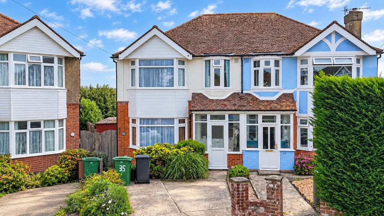 3 bed house for sale, Park Drive, Hastings