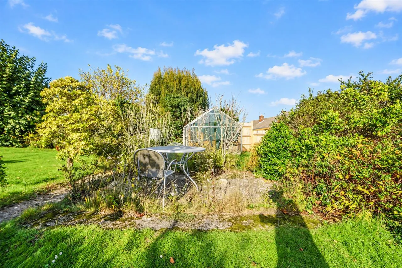 Park Drive, Hastings, photo 23