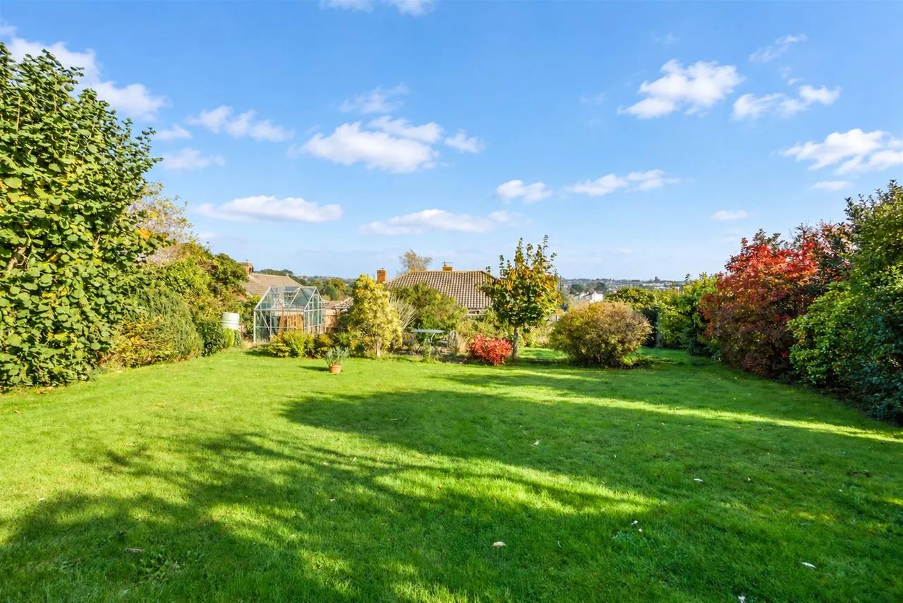 Park Drive, Hastings, photo 2