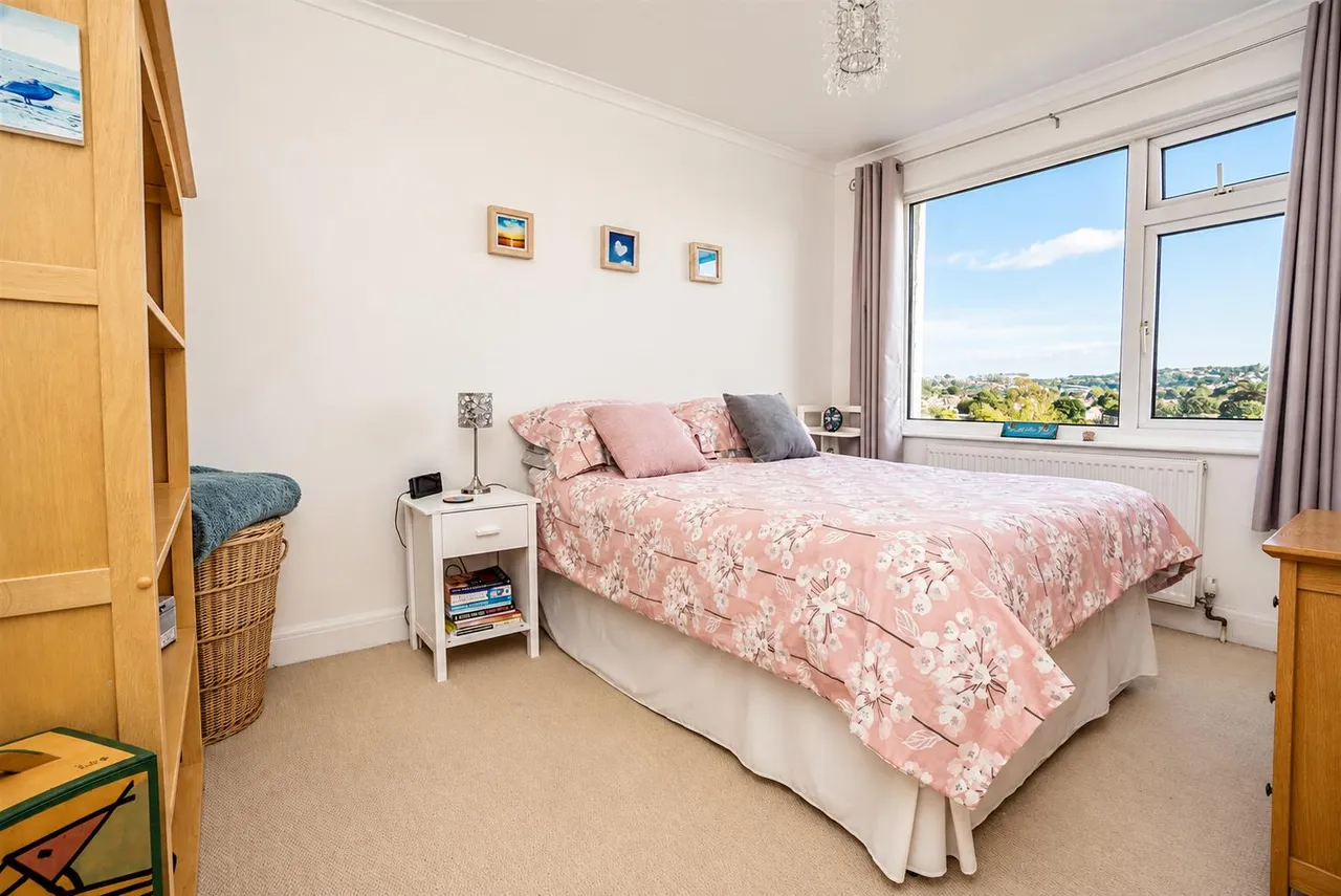 Park Drive, Hastings, photo 9