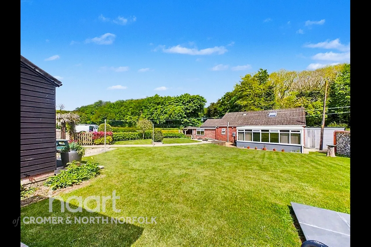 Tuppenny Grove, Holt, NR25, photo 33
