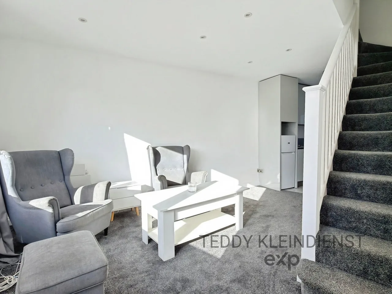 Bazalgette Gardens, New Malden, KT3, photo 8