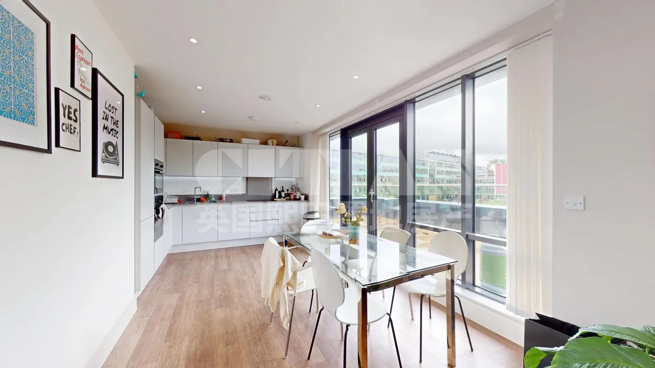 Westleigh Avenue, London, SW15, photo 9