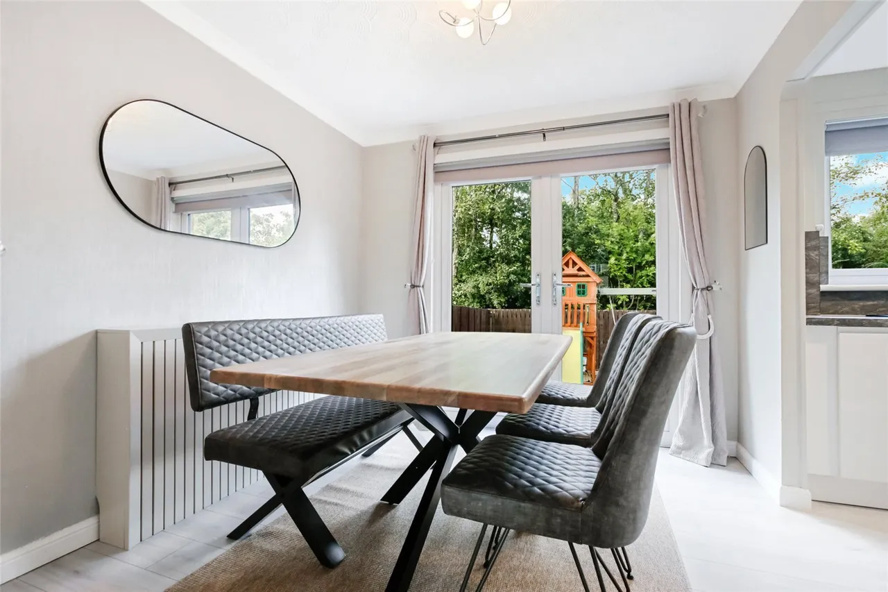 Beechwood Grove, Uphall Station, EH54, photo 6
