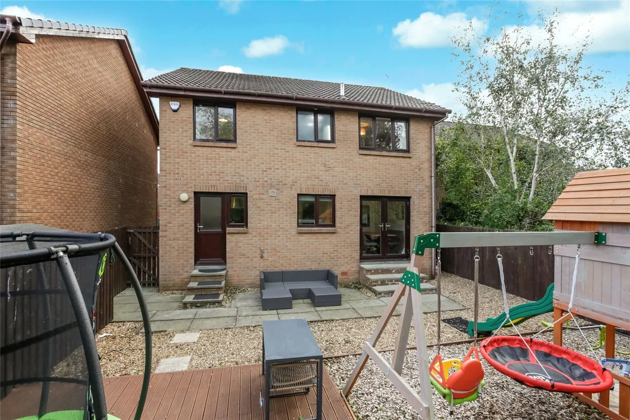 Beechwood Grove, Uphall Station, EH54, photo 20