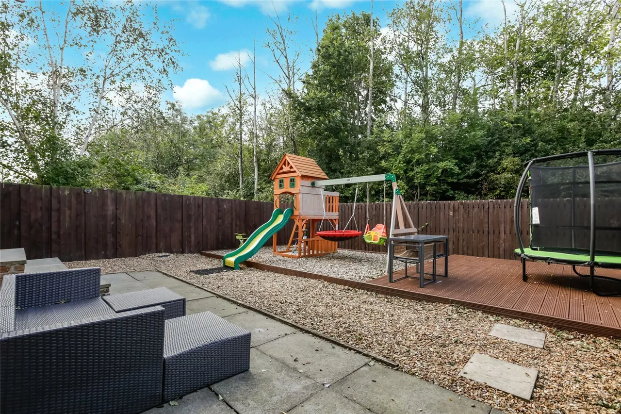 Beechwood Grove, Uphall Station, EH54, photo 19