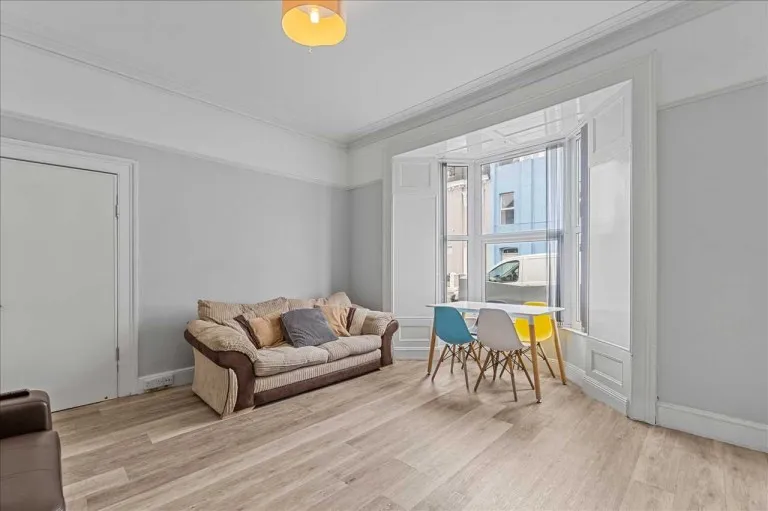 Hill Park Crescent, Plymouth, PL4, photo 2