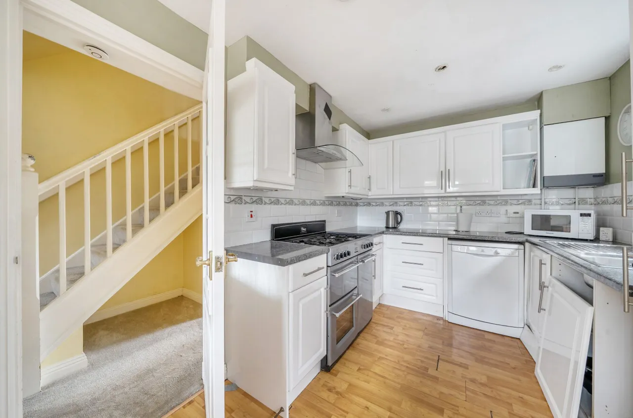 Oak Tree Lane, Woodgate, PO20, photo 9