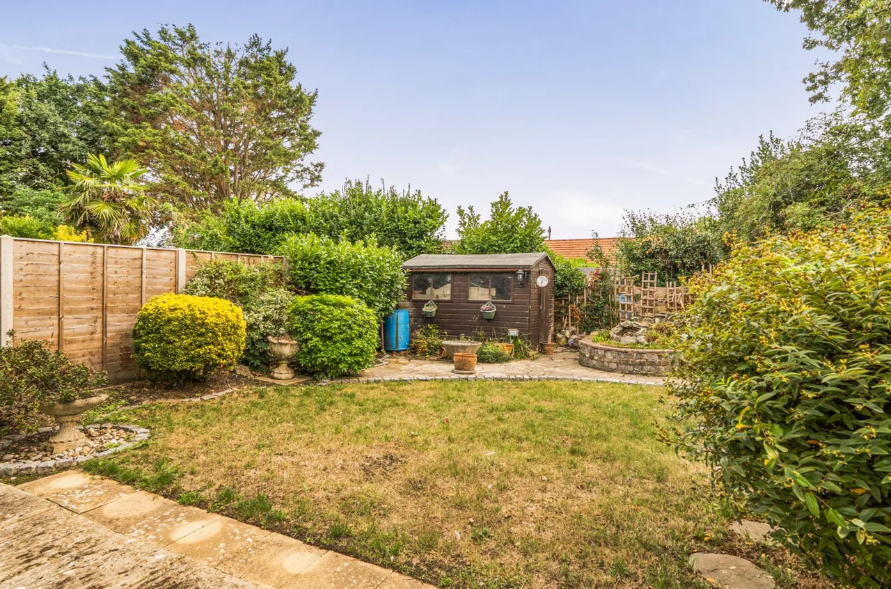 Oak Tree Lane, Woodgate, PO20, photo 21