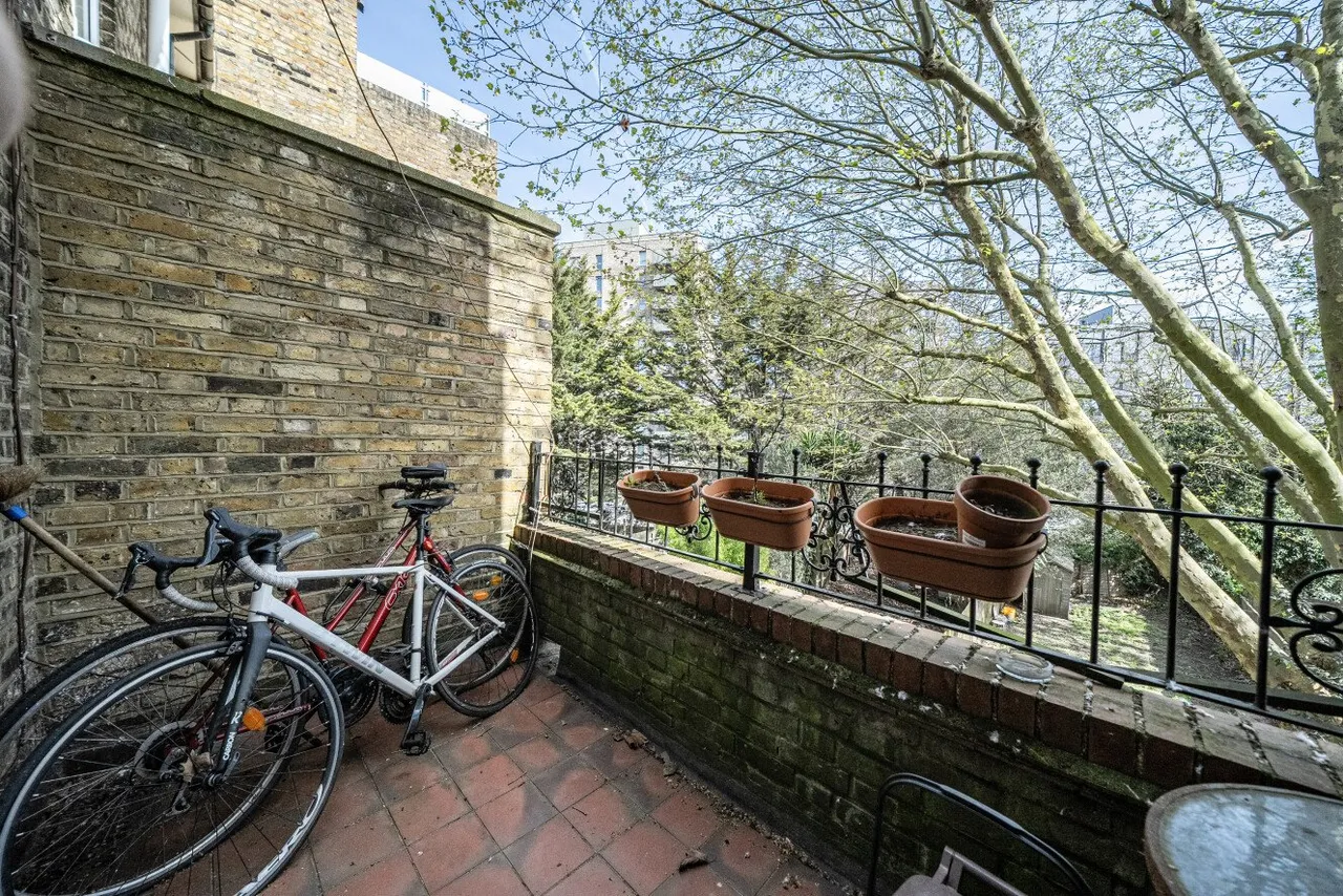 St John's Hill, Battersea, SW11, photo 3