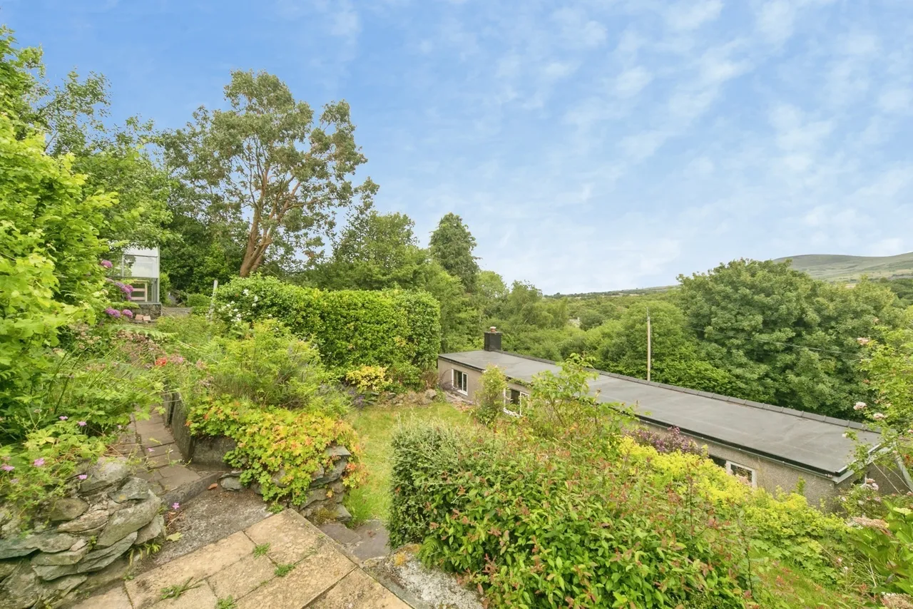 Hen Durnpike, Tregarth, LL57, photo 31