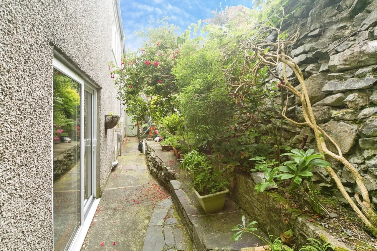 Hen Durnpike, Tregarth, LL57, photo 29