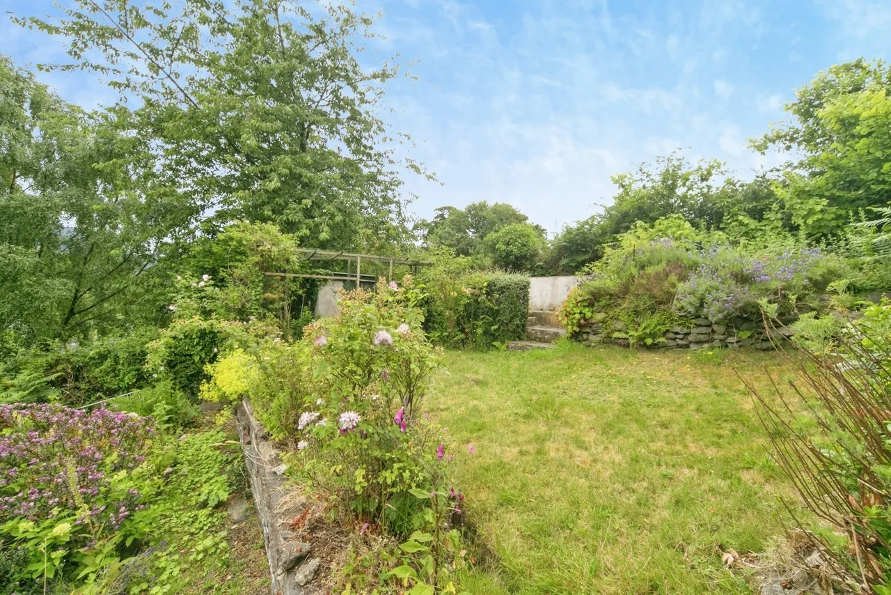 Hen Durnpike, Tregarth, LL57, photo 35