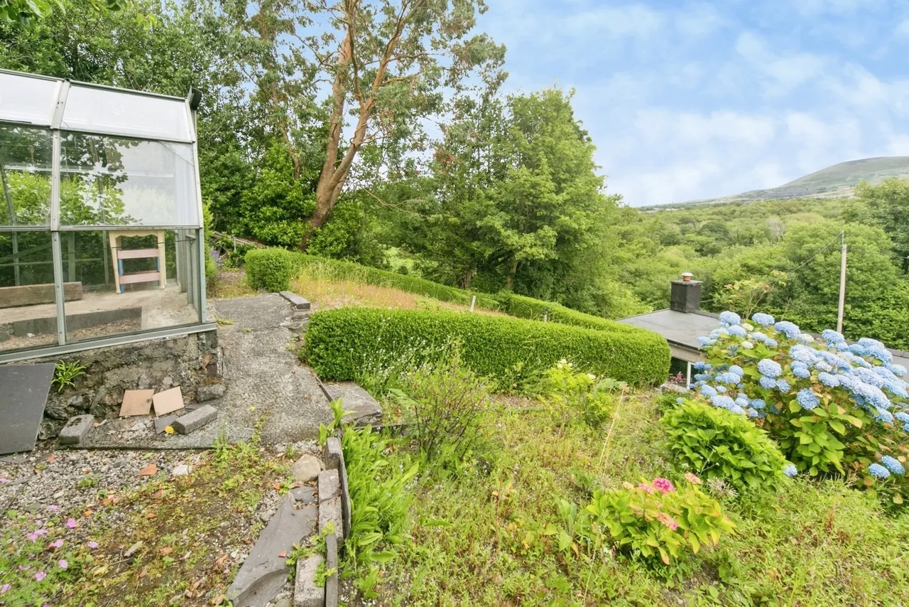 Hen Durnpike, Tregarth, LL57, photo 32