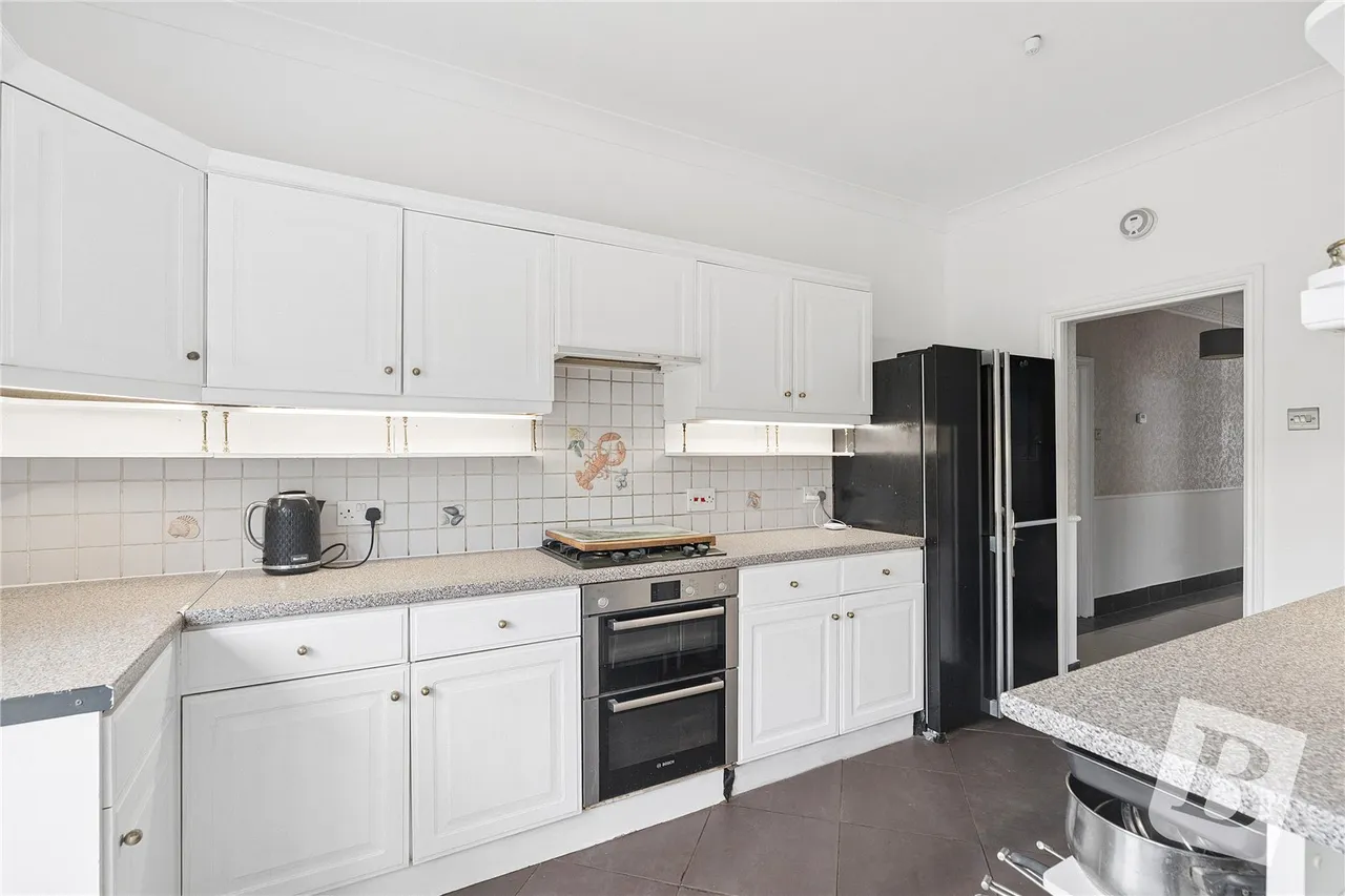 Grosvenor Drive, Hornchurch, RM11, photo 5
