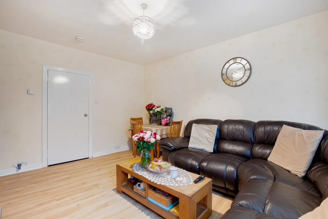 2 bed flat to rent, Glenbervie Road, Aberdeen, AB11