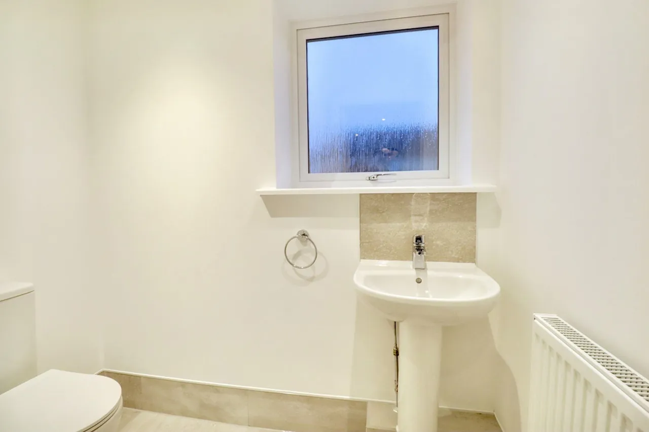 Church Street, Basildon, SS14, photo 6