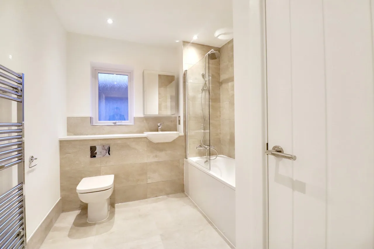 Church Street, Basildon, SS14, photo 9